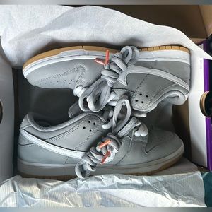 grey wolf dunk sb